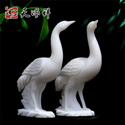 天顺祥精雕天然汉白玉仙